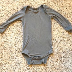 Kyte baby onesie in chrome